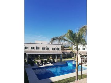 Casa 3 recácamaras, con  alberca en condominio, Xochitepec, Mor.