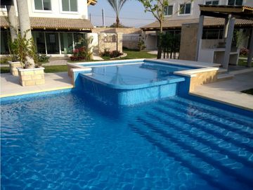 Casa 3 recácamaras, con  alberca en condominio, Xochitepec, Mor.