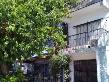 Casa para 2 Familias en venta en Paso del Rey Norte