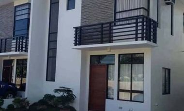 Luxurious Single Detached house in Sola Plains Dos