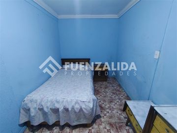Casa en venta de 13 dorm. en Pudahuel negocio