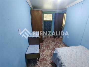 Casa en venta de 13 dorm. en Pudahuel negocio