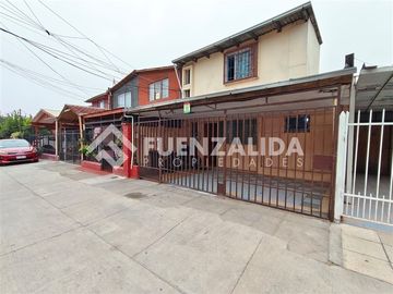 Casa en venta de 13 dorm. en Pudahuel negocio