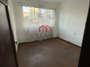 Casa en Venta en Avenida Angamos 1311