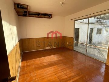 Casa en Venta en Avenida Angamos 1311