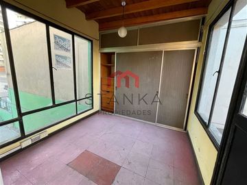 Casa en Venta en Avenida Angamos 1311