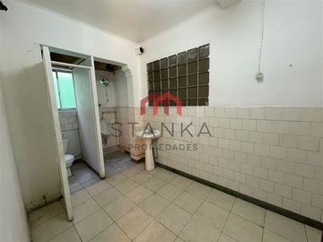 Casa en Venta en Avenida Angamos 1311