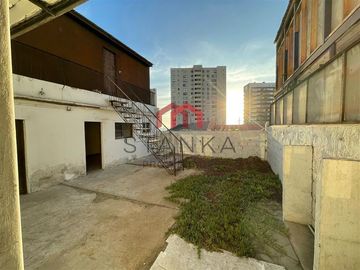 Casa en Venta en Avenida Angamos 1311