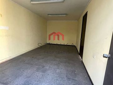 Casa en Venta en Avenida Angamos 1311