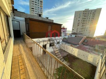 Casa en Venta en Avenida Angamos 1311