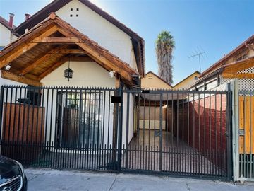 Villa parque central, Quilicura. Casa en Venta. 4D-2B