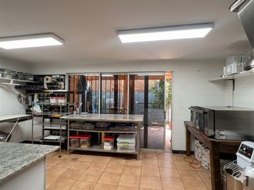 Villa parque central, Quilicura. Casa en Venta. 4D-2B