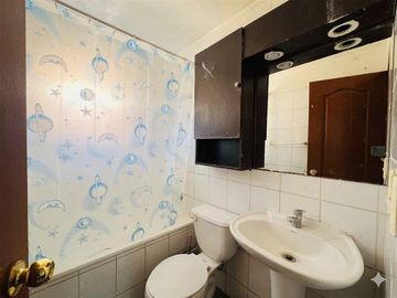 Villa parque central, Quilicura. Casa en Venta. 4D-2B
