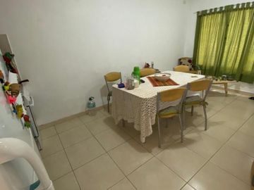 EXCELENTE OPORTUNIDAD VENTA DPTO 2 AMBIENTES.