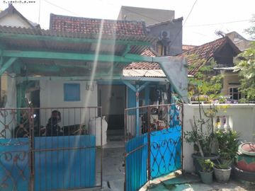 Rumah di Donokerto, Hadap Selatan