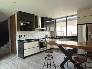 Casa en venta en Altozano El Nuevo, Querétaro