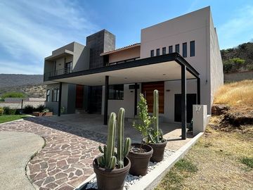 Casa en venta en Altozano El Nuevo, Querétaro