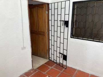 casa en venta en los robles. Cod V106693