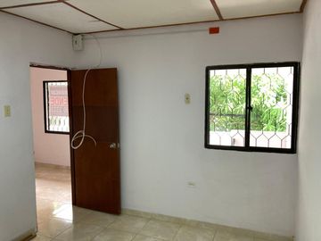 casa en venta en los robles. Cod V106693