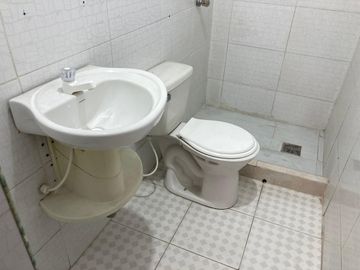 casa en venta en los robles. Cod V106693