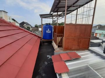 Rumah 3 Lantai Siap Huni
