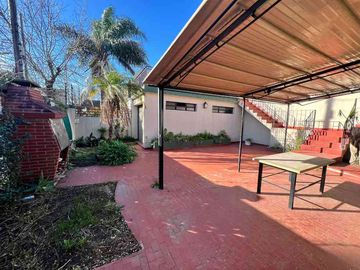 Casa en venta en Castelar Sur