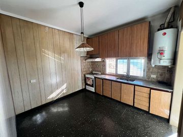 Casa en venta en Castelar Sur