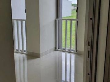 Rumah Gress Greenland Residence , Strategis
