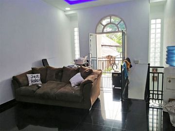 Rumah 2 lantai dalam Perumahan Tata Bumi jalan Godean Km 4