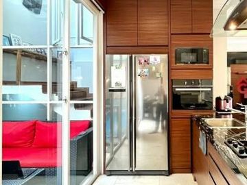 DIJUAL RUMAH TOWN HOUSE (Siap Huni/Fully Furnish)BARU RENOVASI DI BELAKANG CITOS JAKARTA SELATAN