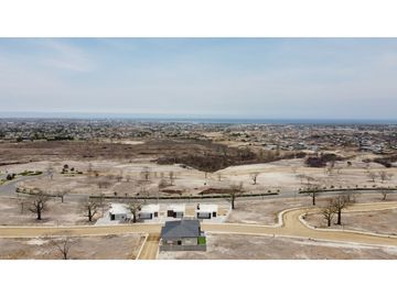 Venta de terrenos en Costa del Este Urb. Club & Resort Manta-Jaramijo.
