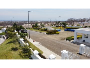 Venta de terrenos en Costa del Este Urb. Club & Resort Manta-Jaramijo.