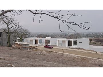 Venta de terrenos en Costa del Este Urb. Club & Resort Manta-Jaramijo.