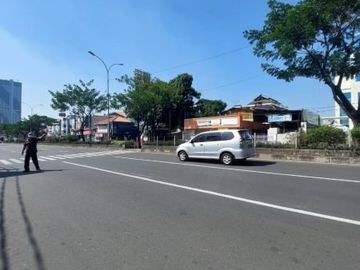 Tanah pinggir jalan raya margomda depok