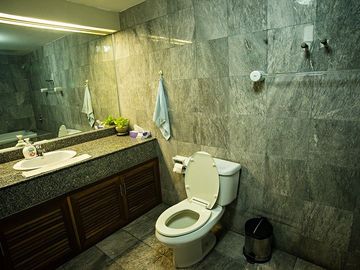 1 Bedroom Condo for sale at Nusa State Tower Condominium