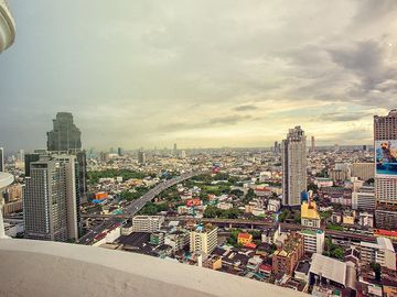 1 Bedroom Condo for sale at Nusa State Tower Condominium