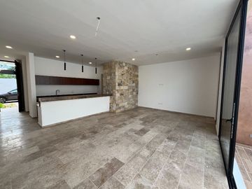 Casa en venta tipo Villa al norte de Mérida en privada de sólo 8 casas