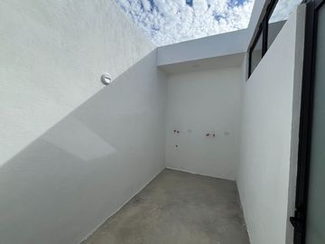 Casa en venta tipo Villa al norte de Mérida en privada de sólo 8 casas