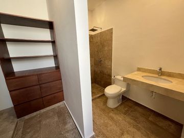 Casa en venta tipo Villa al norte de Mérida en privada de sólo 8 casas