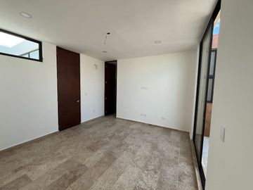 Casa en venta tipo Villa al norte de Mérida en privada de sólo 8 casas