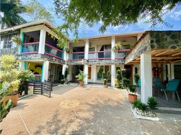 SE VENDE HOTEL CAMPESTRE A 5 MINUTOS DEL AEROPUERTO VA CALI