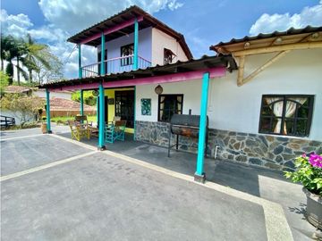 SE VENDE HOTEL CAMPESTRE A 5 MINUTOS DEL AEROPUERTO VA CALI