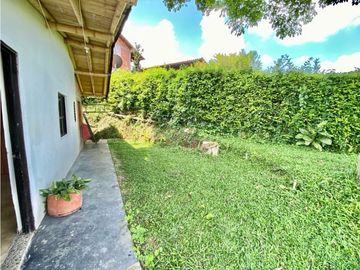 SE VENDE HOTEL CAMPESTRE A 5 MINUTOS DEL AEROPUERTO VA CALI