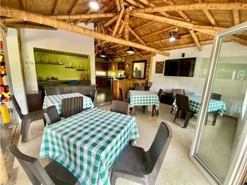 SE VENDE HOTEL CAMPESTRE A 5 MINUTOS DEL AEROPUERTO VA CALI