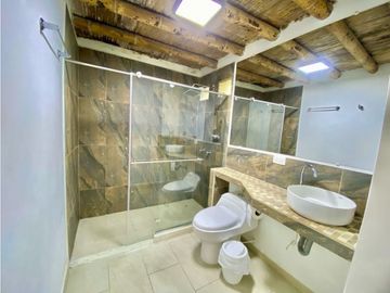 SE VENDE HOTEL CAMPESTRE A 5 MINUTOS DEL AEROPUERTO VA CALI