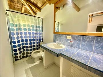 SE VENDE HOTEL CAMPESTRE A 5 MINUTOS DEL AEROPUERTO VA CALI