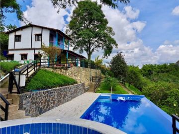 SE VENDE HOTEL CAMPESTRE A 5 MINUTOS DEL AEROPUERTO VA CALI
