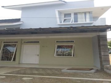 Rumah Cakep di Grand Pinus Soekarno Hatta Bangunan masih Bagus