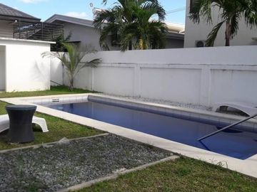 Modern House with Swimming Pool and 4 Bedroom for SALE in Angeles City Near CLARK