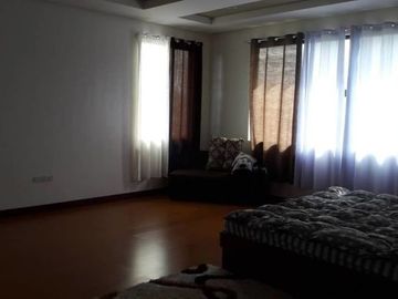 Modern House with Swimming Pool and 4 Bedroom for SALE in Angeles City Near CLARK